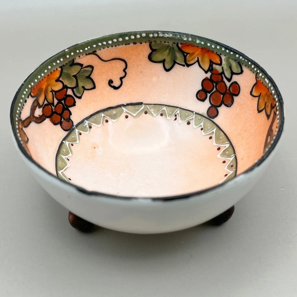 Imperial Nippon Hand Painted Footed Bowls Set of 3 Grape Vine Moriage Antique 3